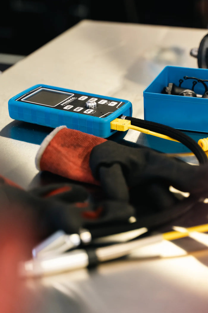 Prisma Electronics tyre pressure gauge with Pyrometer.