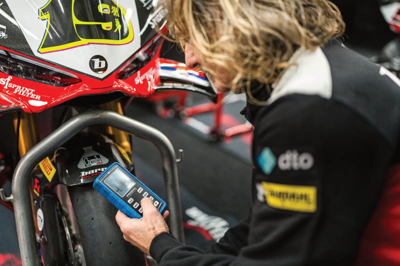 Motorcycle Tire Pressure and Temperature on Track: A Practical Track Day Guide
