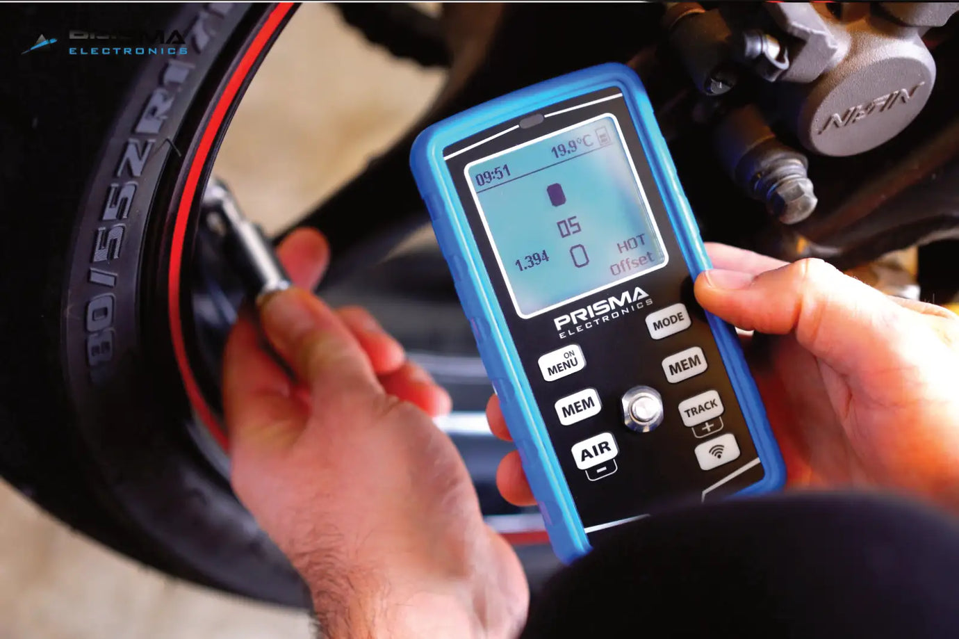 set up your HPM5 instrument with Quick Buttons for precise tire pressure and temperature measurement